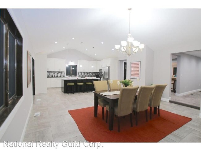 Building Photo - 4 br, 2 bath House - 8XXX Avenue NW