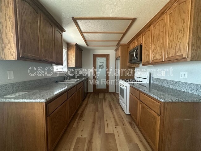 Foto del edificio - 22394 Lone Eagle Rd