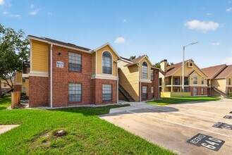 Building Photo - 8625 Fancy Finch Dr