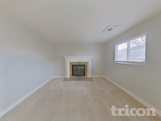 Foto del edificio - 19595 E Amherst Dr