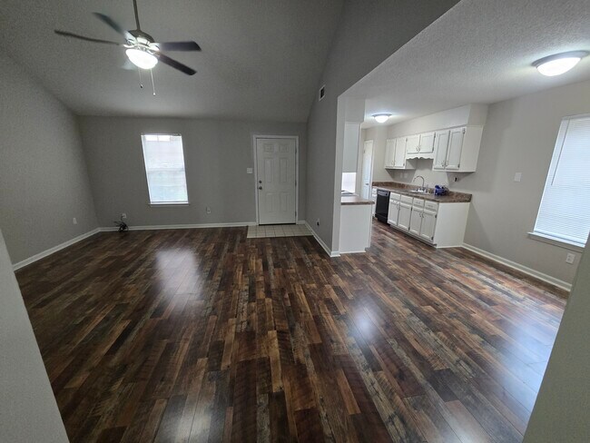 Foto del edificio - 3634 Dawnridge Cv
