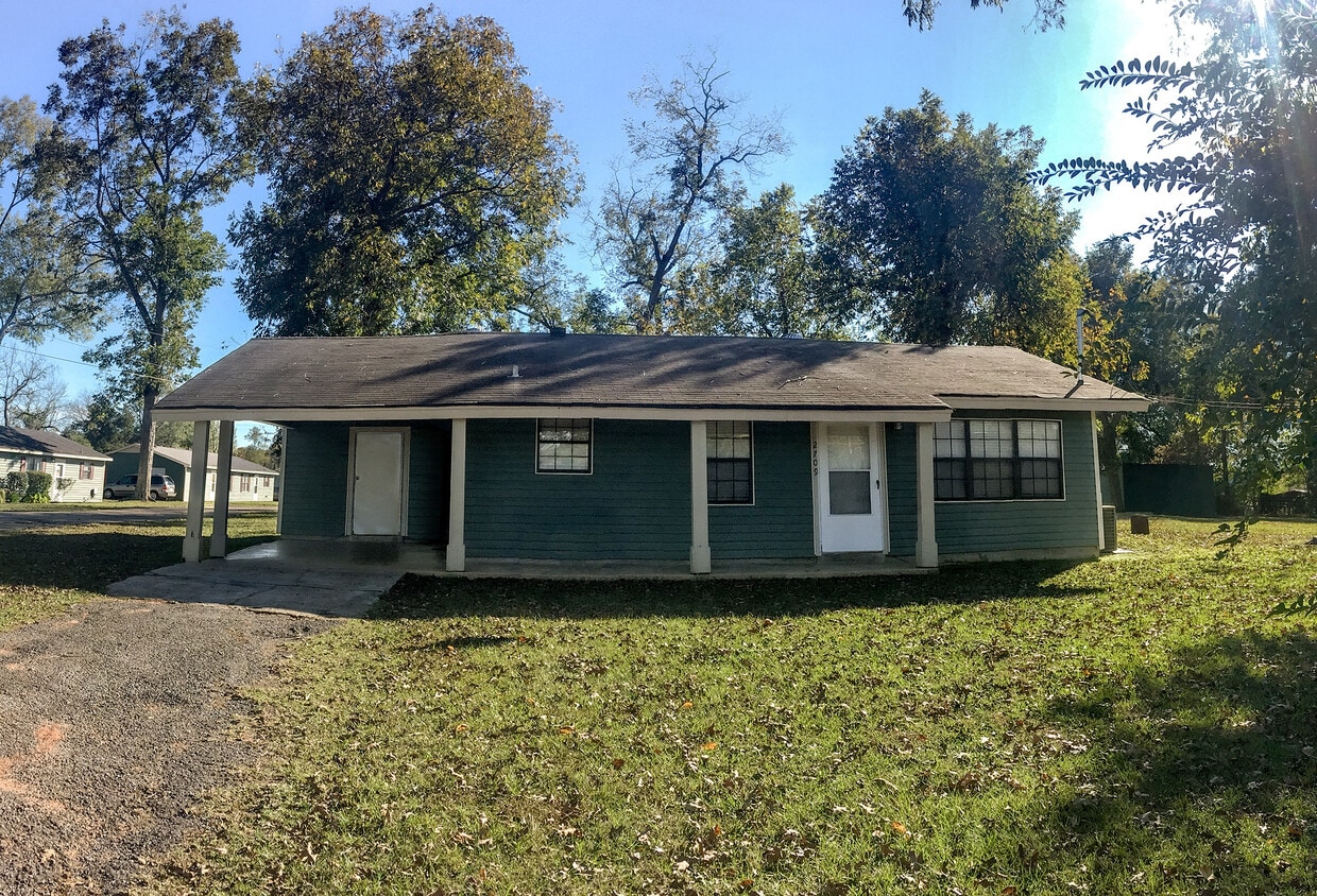 2709 New Natchitoches Rd, West Monroe, LA 71292 House Rental in West Monroe, LA