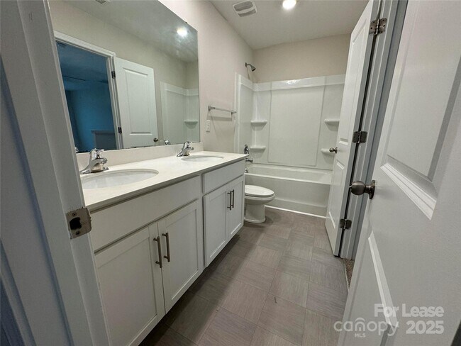 Foto del edificio - 6424 Ellimar Field Ln