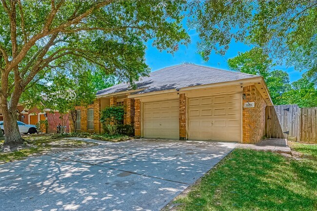 Building Photo - 1803 Moston Dr