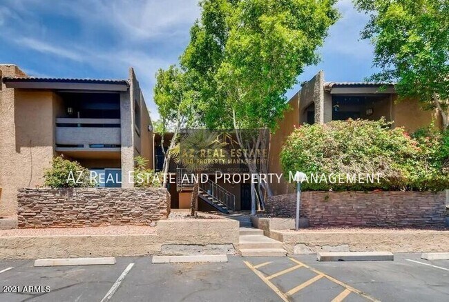 Foto del edificio - 3825 E Camelback Rd