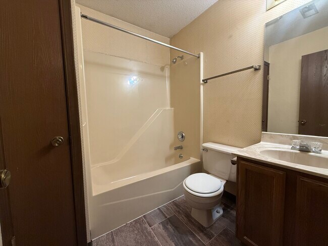 Foto del edificio - 53 Hillside Ln