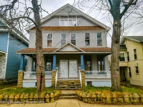 Building Photo - 1142 Academy St