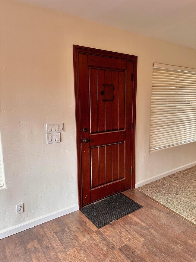 Building Photo - 14594 Mill Creek Ln