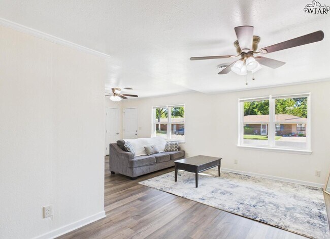 Foto del edificio - 601 Hazel St