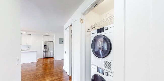Foto del edificio - 401 E 88th St