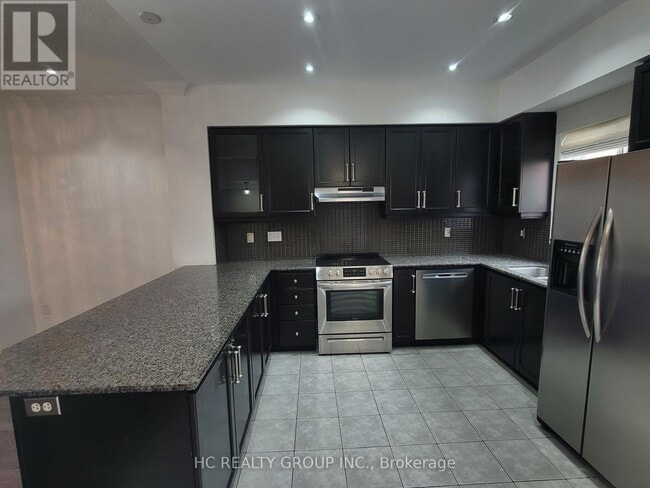 Building Photo - 227 Dairy Dr