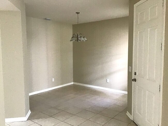 Foto del edificio - 3766 Mount Carmel Ln