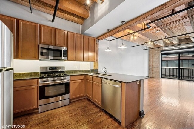 Building Photo - 106 N Aberdeen St