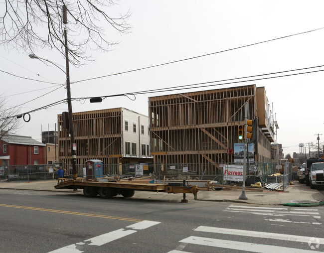 Building Photo - Moyamensing Place