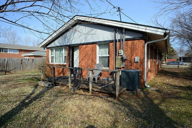 Building Photo - 2724 NW 48th St