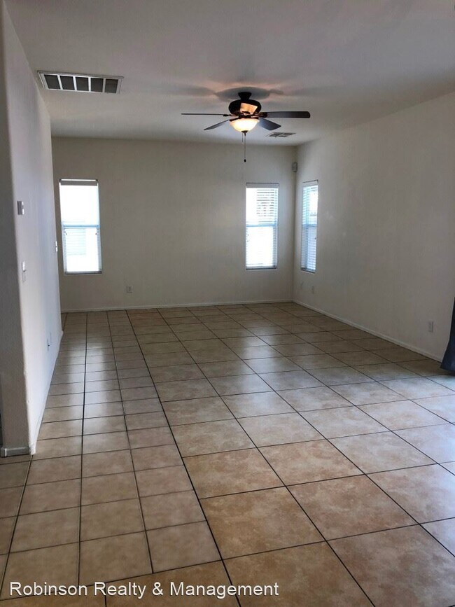 Foto del edificio - 4 br, 2.5 bath House - 4912 Crusoe Creek Ct.