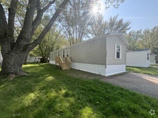 K1004 Exterior - Oak Grove MHC