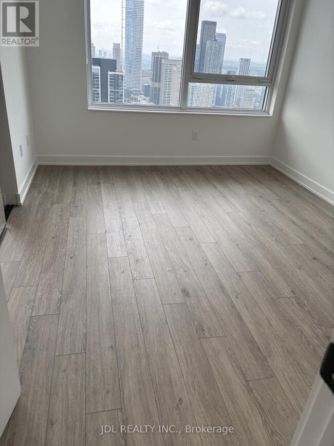 Building Photo - 609 Sherbourne St