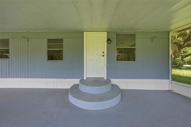 Building Photo - 1096 Navajo Dr