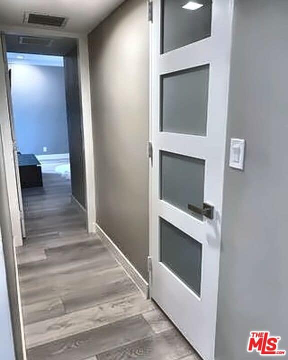 Building Photo - 1333 S Beverly Glen Blvd