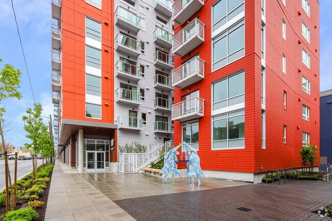 Building Photo - 900 Rainier