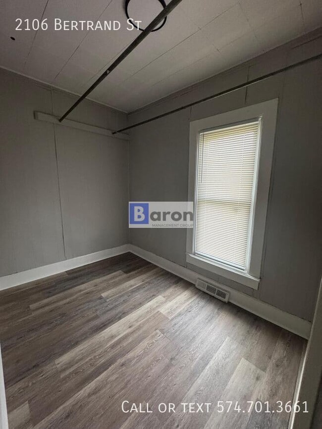 Building Photo - 2106 Bertrand St
