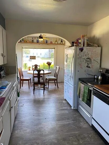 Foto del edificio - Walk to Whole Foods, Catch a Game at Civic Field, and Ride the Bus with Ease – Prime Lakeway Loca...