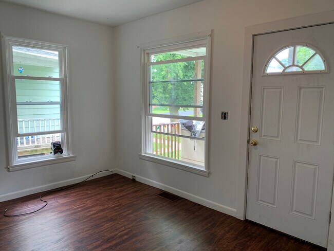 Living Room - 185 Seymour St