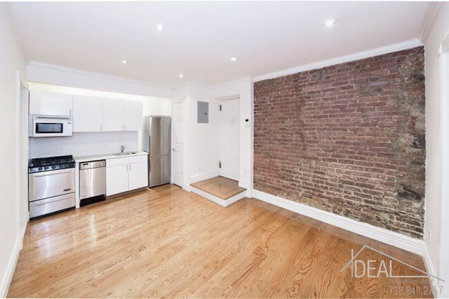 Foto del edificio - 539 Hudson St
