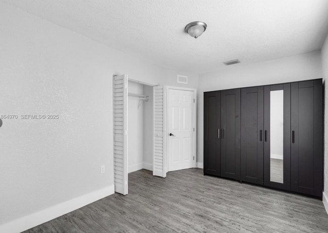 Foto del edificio - 2960 NW 63rd St