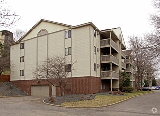 Building Photo - The Ridge