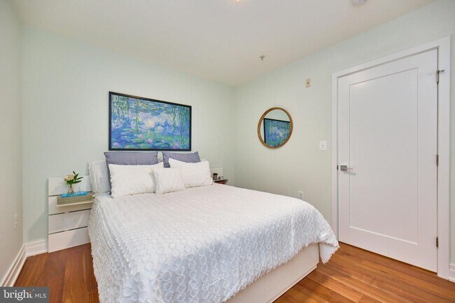 Building Photo - 1304 Rhode Island Ave NE