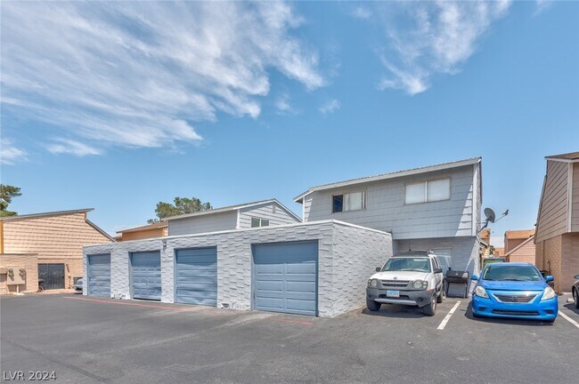 Foto del edificio - 5198 Greene Ln