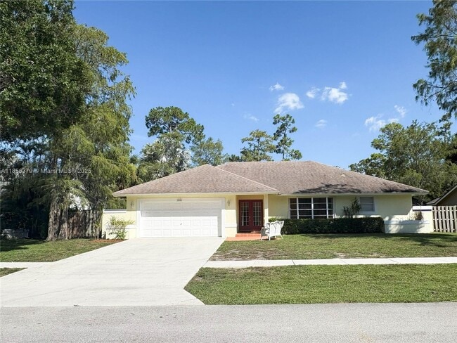 Building Photo - 730 Daffodil Dr