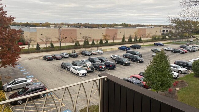 Foto del edificio - 1301 S Finley Rd