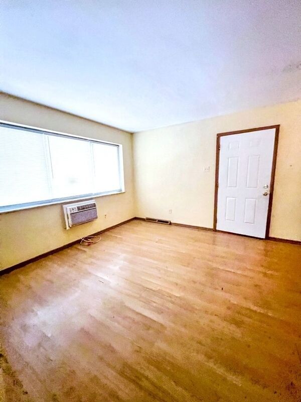 Foto del edificio - 4629 S Broadway
