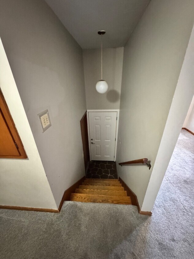 Foto principal - 626 W Warren St