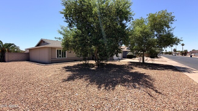 Foto del edificio - 2303 S Cottonwood Dr
