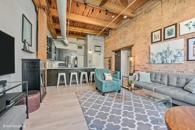 Foto del edificio - 331 S Peoria St