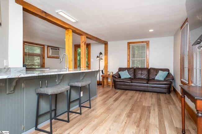 Building Photo - 16 Converse St