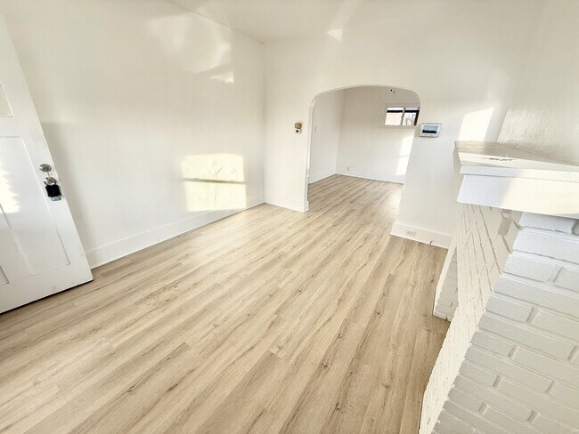 Foto del edificio - 2413 Milburn St