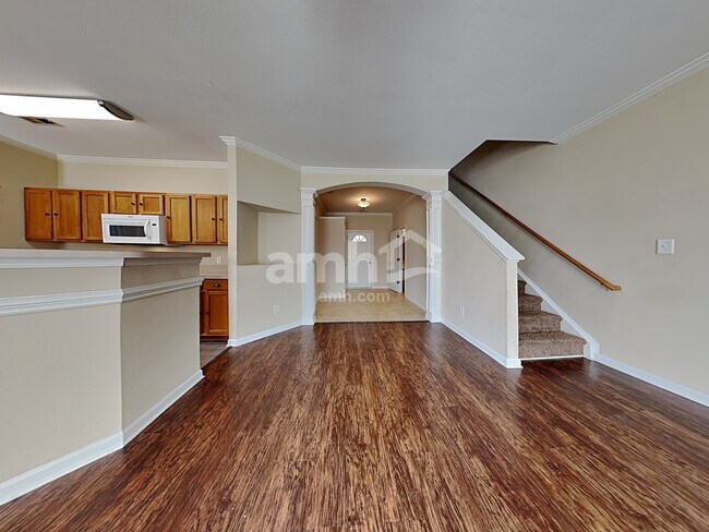 Foto del edificio - 2528 Ingleside Dr