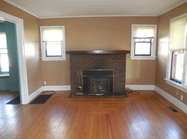 Foto del edificio - 120 W 10th St