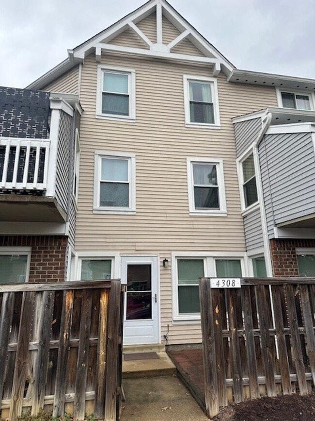 Building Photo - 4308 Pembrook Village Dr