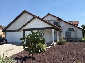 Building Photo - 1502 Karon St