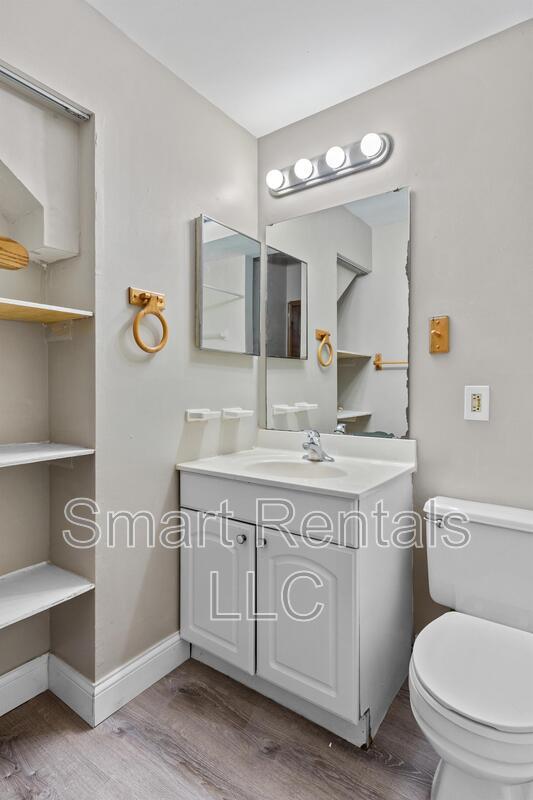 Foto del edificio - 3831 McRee Ave