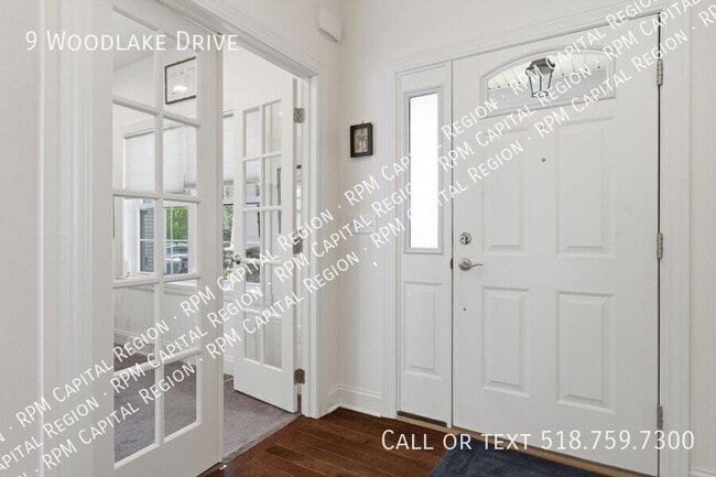 Building Photo - 9 Woodlake Dr