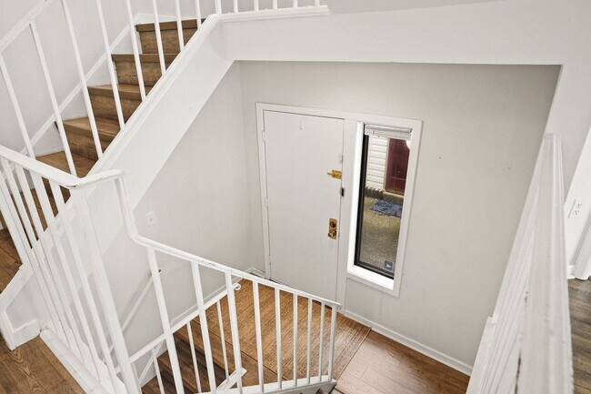 Foto del edificio - Modern Comfort in Sought-After Gaithersburg