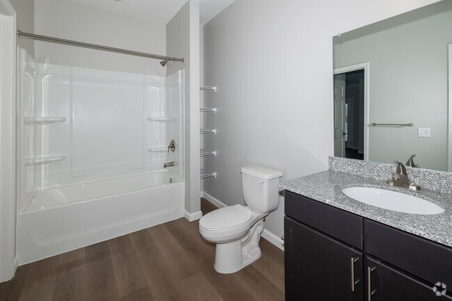 1BR, 1BA-750SF -Bathroom - Seacoast Apartments