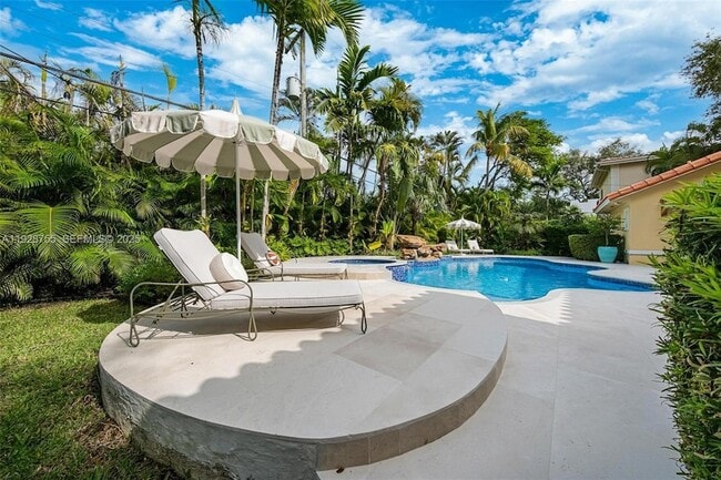 Photo - 1033 Almeria Ave House